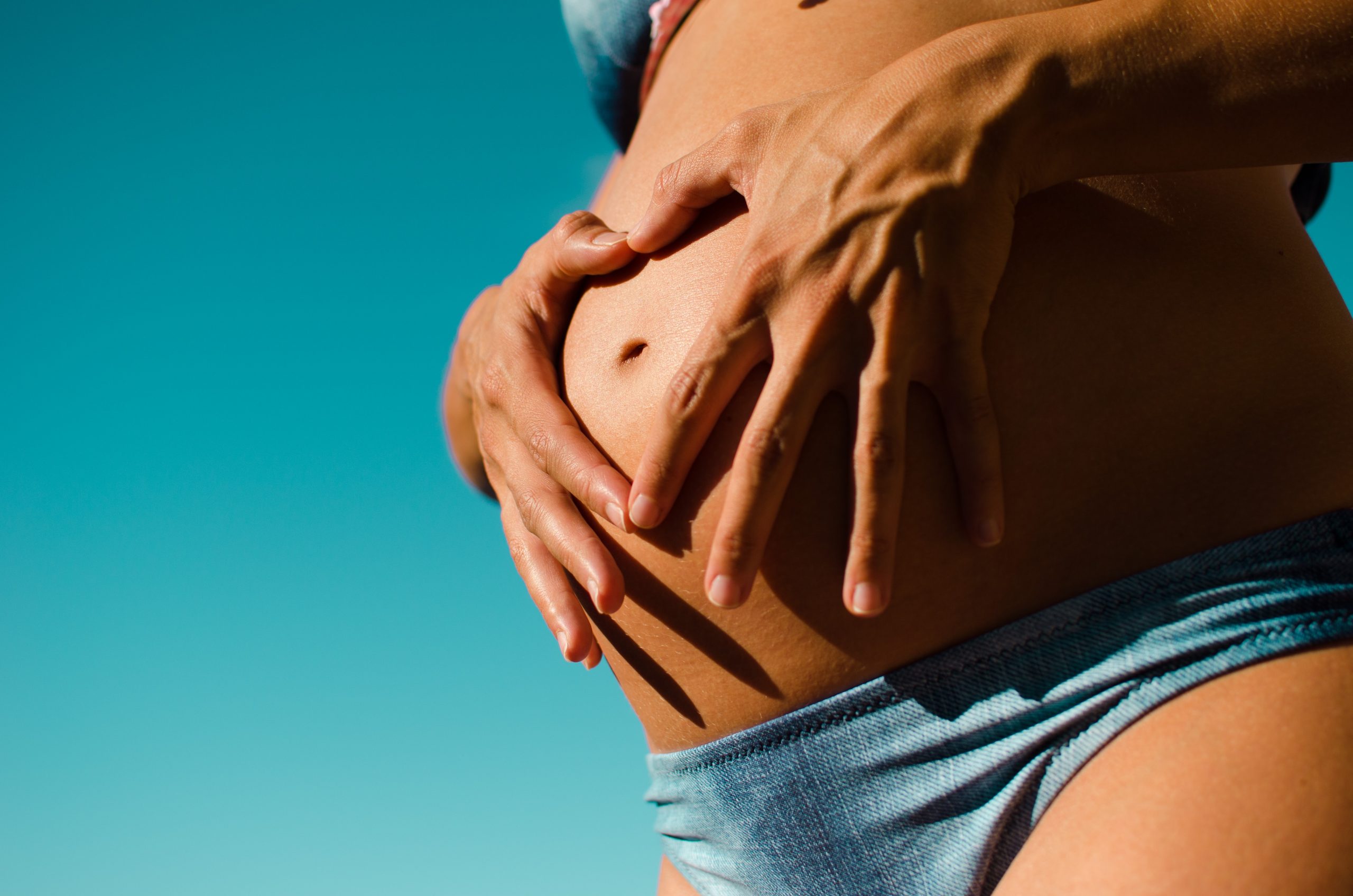 Le yoga prénatal, un outil pour favoriser l’équilibre pendant la grossesse !